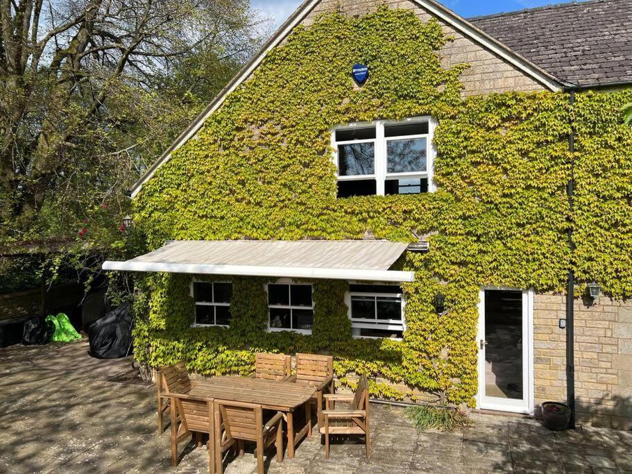 Cotswold Dog-Friendly Holiday Home Страуд Экстерьер фото