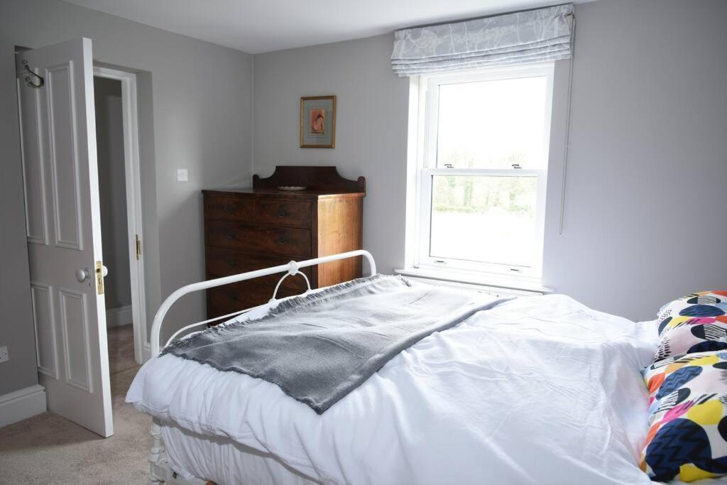 Cotswold Dog-Friendly Holiday Home Страуд Экстерьер фото